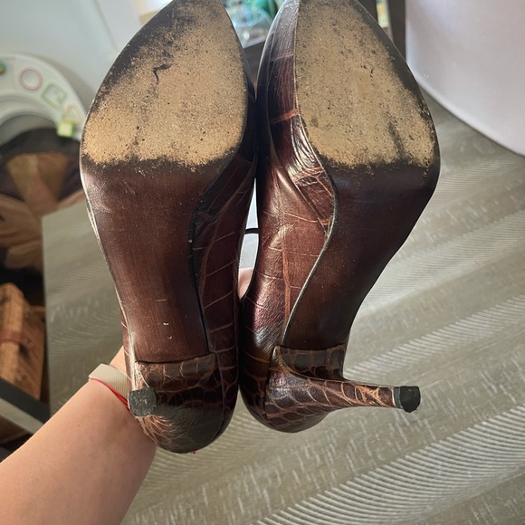 Stuart Weitzman Mary Jane heels- EUC - Picture 5 of 6